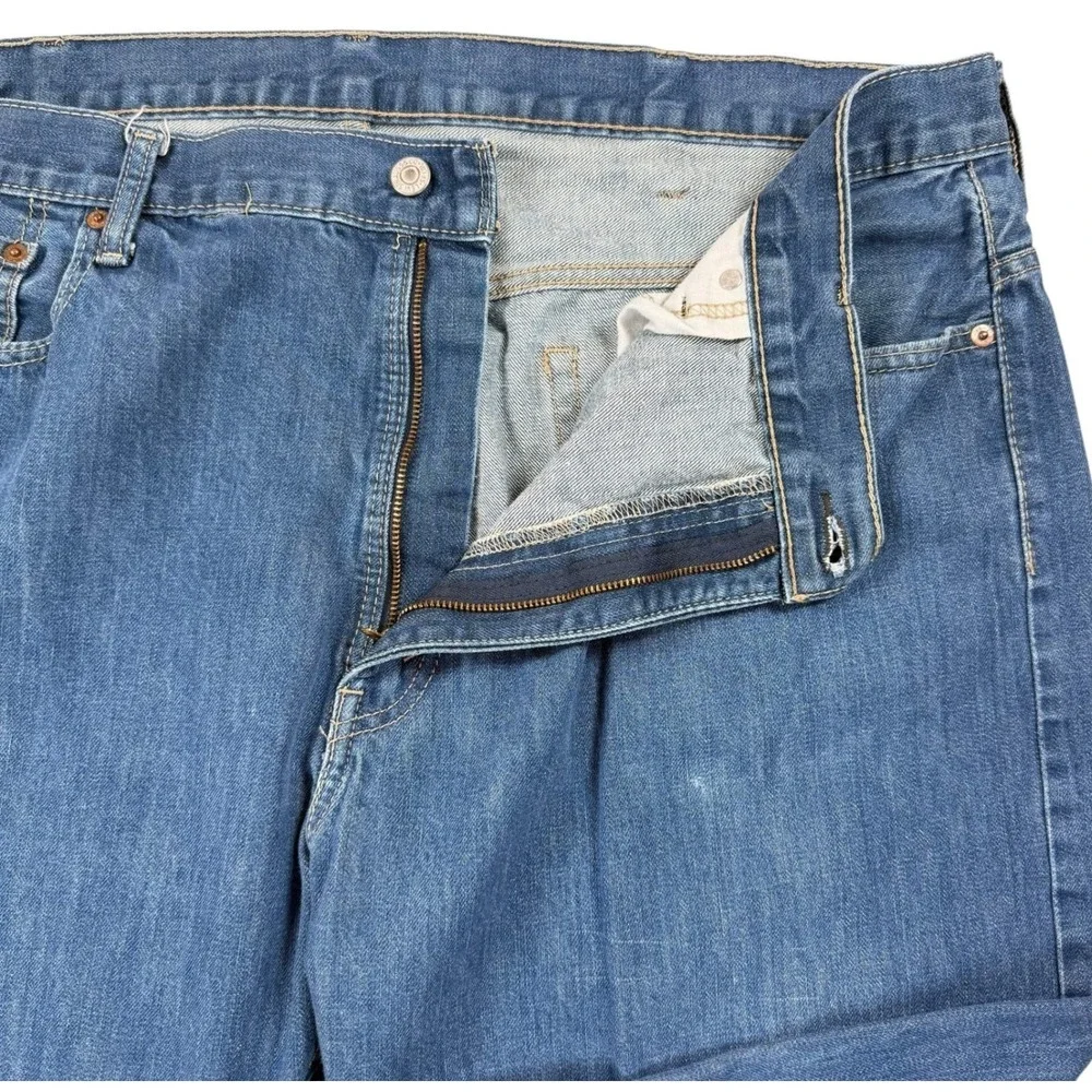 Levis levi 569